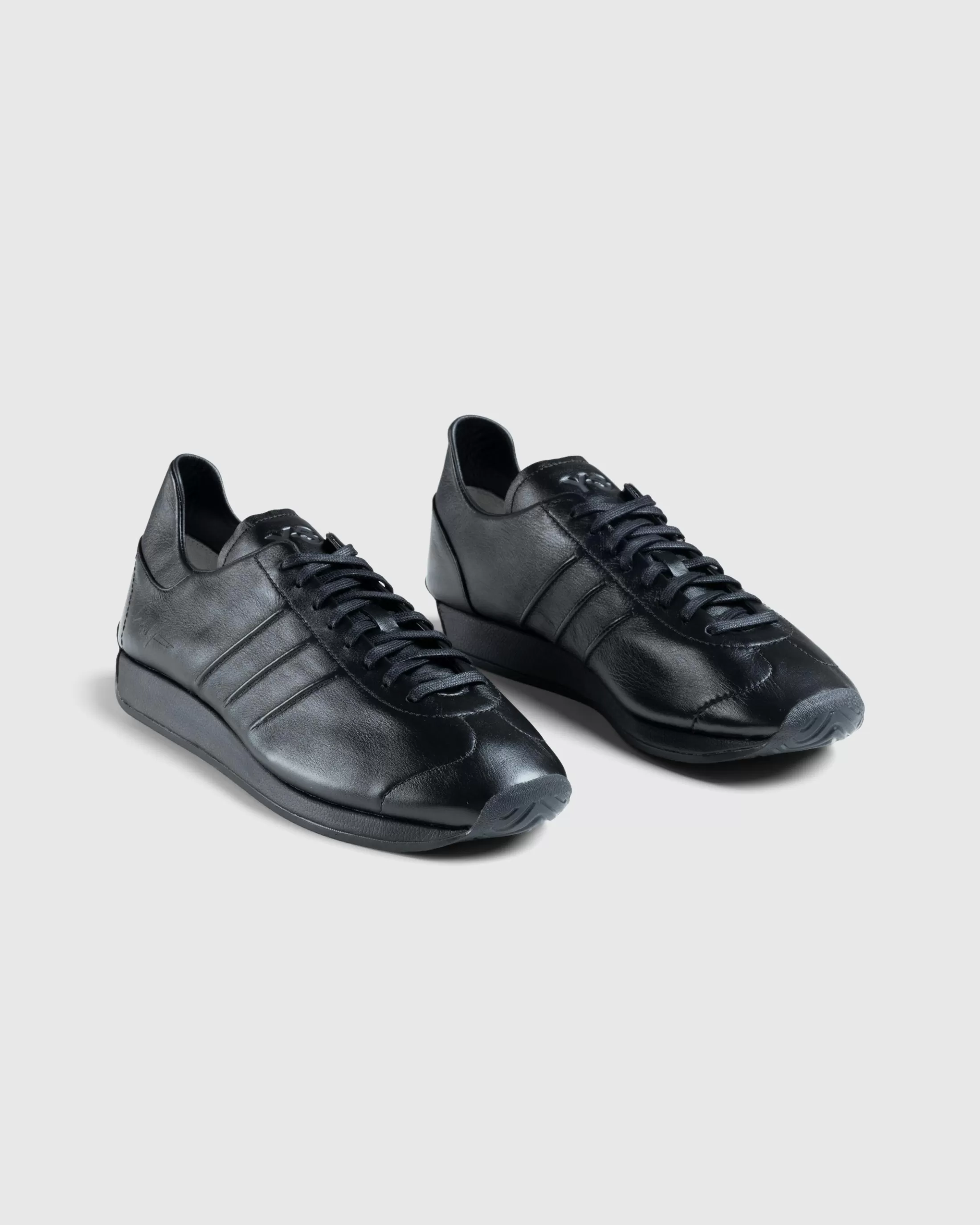 Store Y-3 Country black