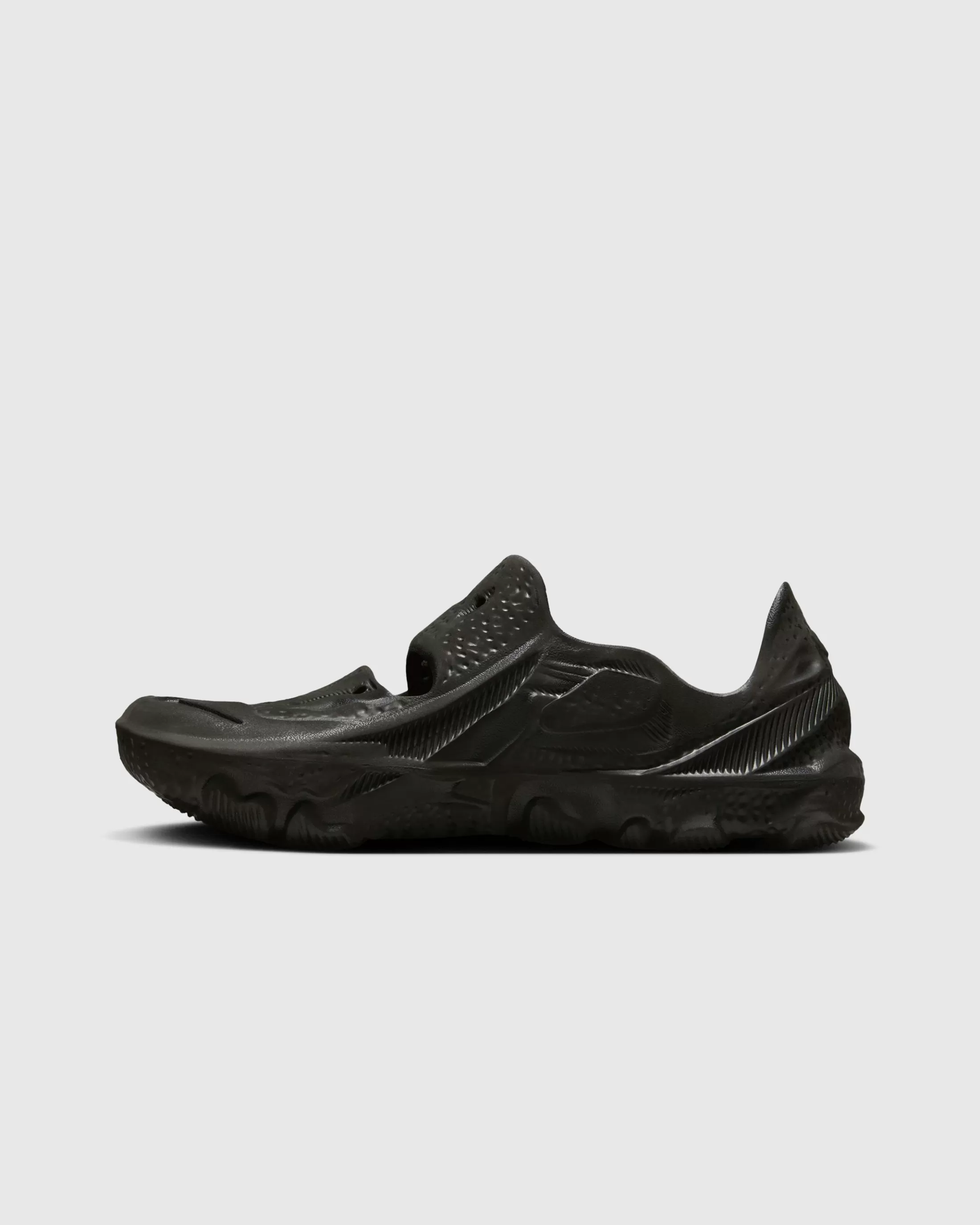 Shop Nike ISPA Universal black/black